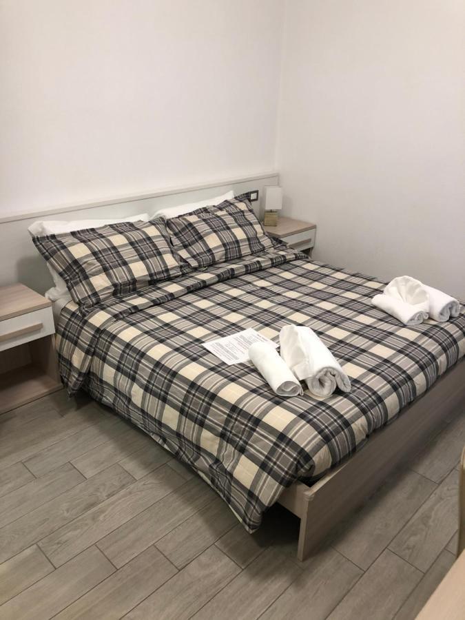 Albergo Aduepassi & Servizio Bike Shuttle Finale Ligure Exteriör bild