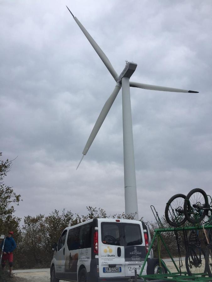 Albergo Aduepassi & Servizio Bike Shuttle Finale Ligure Exteriör bild