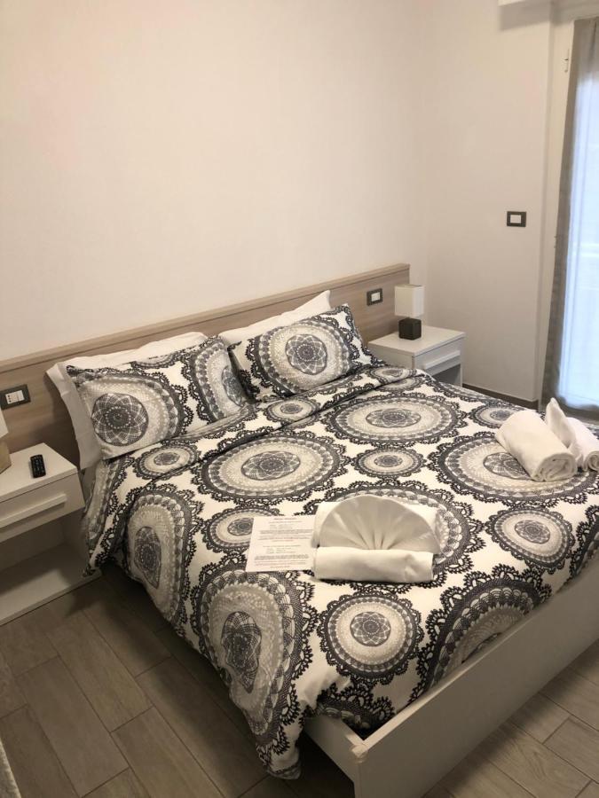 Albergo Aduepassi & Servizio Bike Shuttle Finale Ligure Exteriör bild