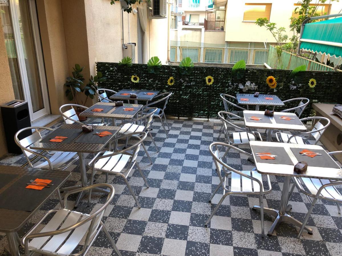 Albergo Aduepassi & Servizio Bike Shuttle Finale Ligure Exteriör bild